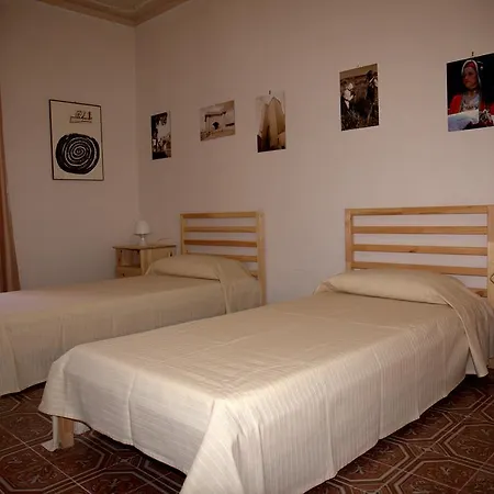 La Casa Di Iride בית הארחה קליארי